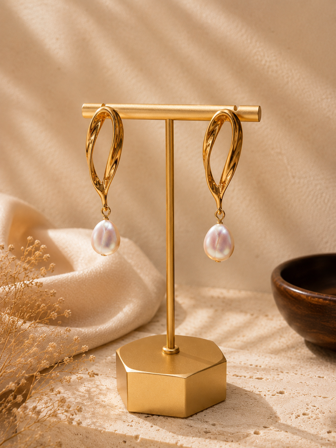 Elara Pearl Drop Earrings