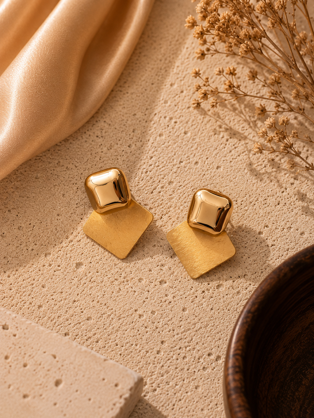 2-in-1 Style Molten Gold Double Studs