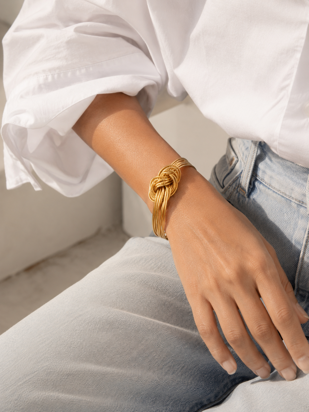 Eterna Knot Cuff