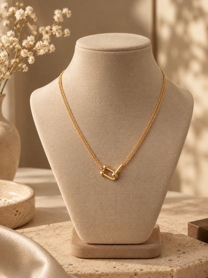 Minimalist Anchor Chain