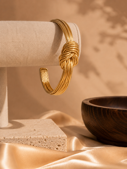 Eterna Knot Cuff